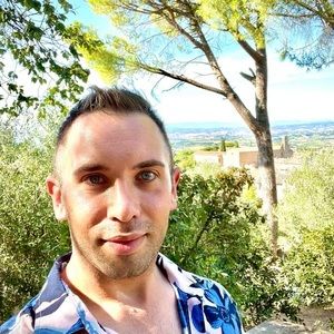 Meet your Posher, Kolin